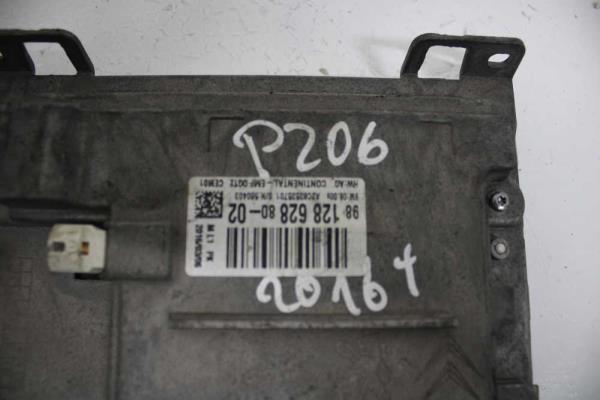 RADIO PEUGEOT 208 2016-2019 - Vue 3